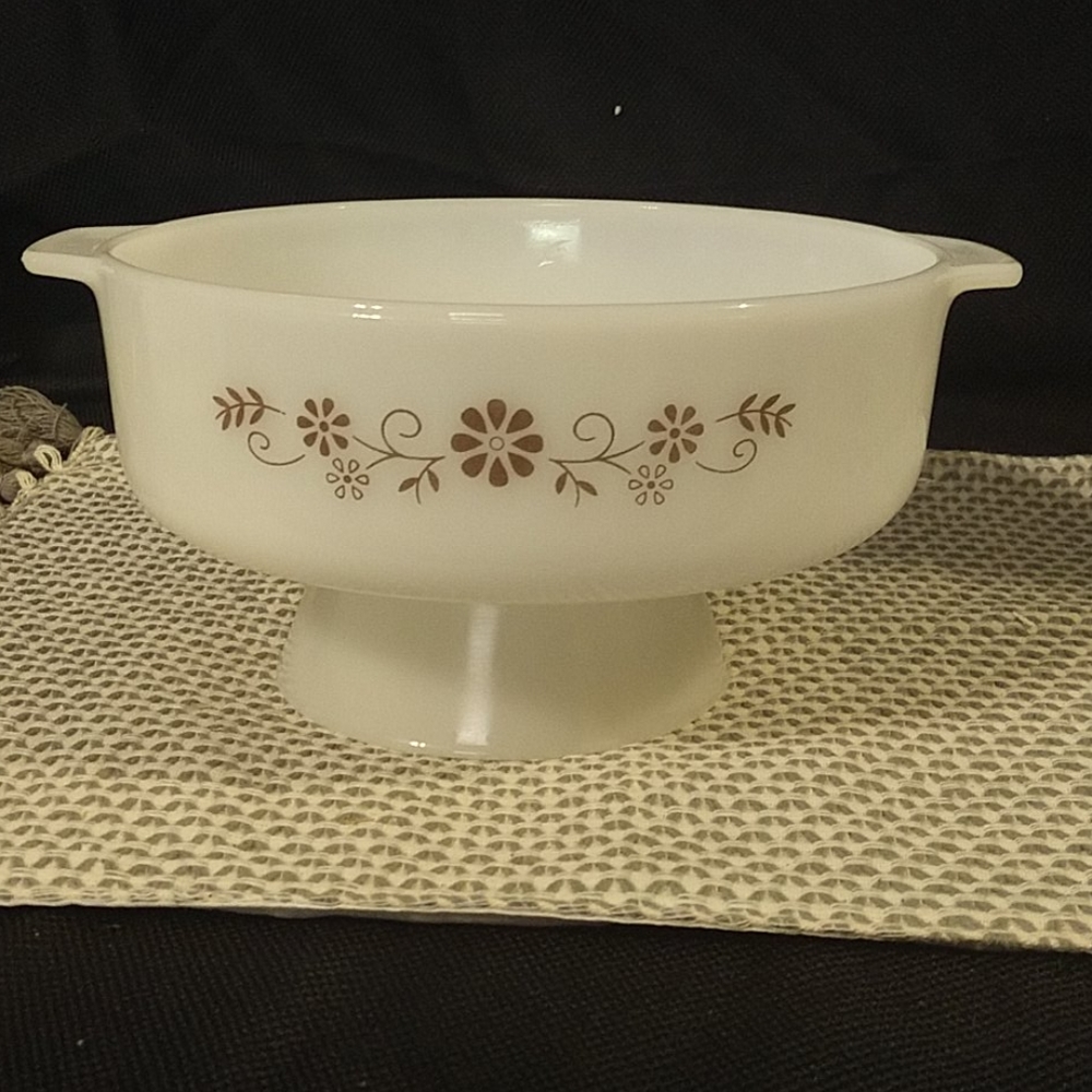 Dynaware Pyr-O-Rey Brown Daisy Casserole dish